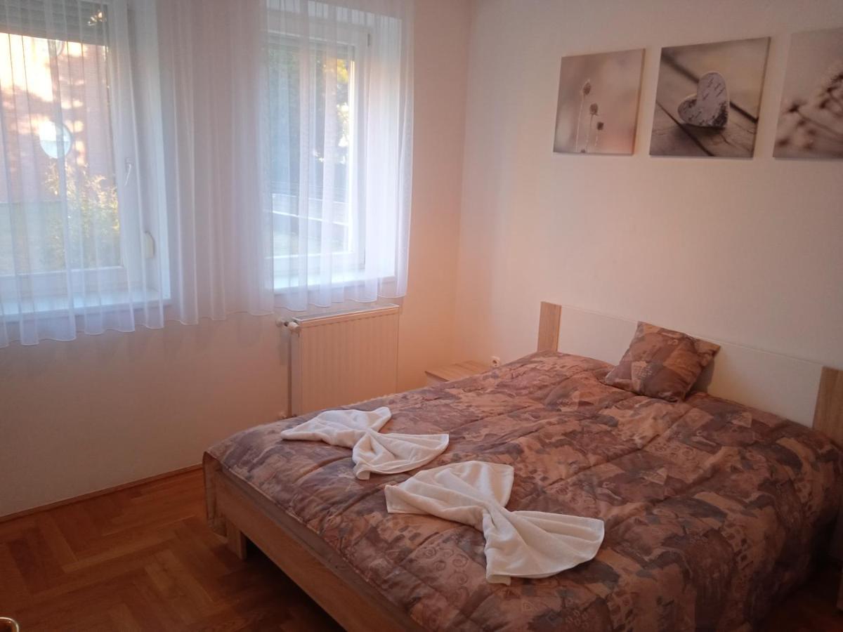 Family Apartment-Csaladias Hangulat ジュール エクステリア 写真