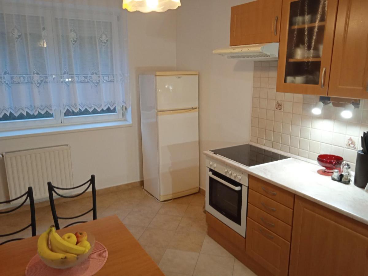 Family Apartment-Csaladias Hangulat ジュール エクステリア 写真