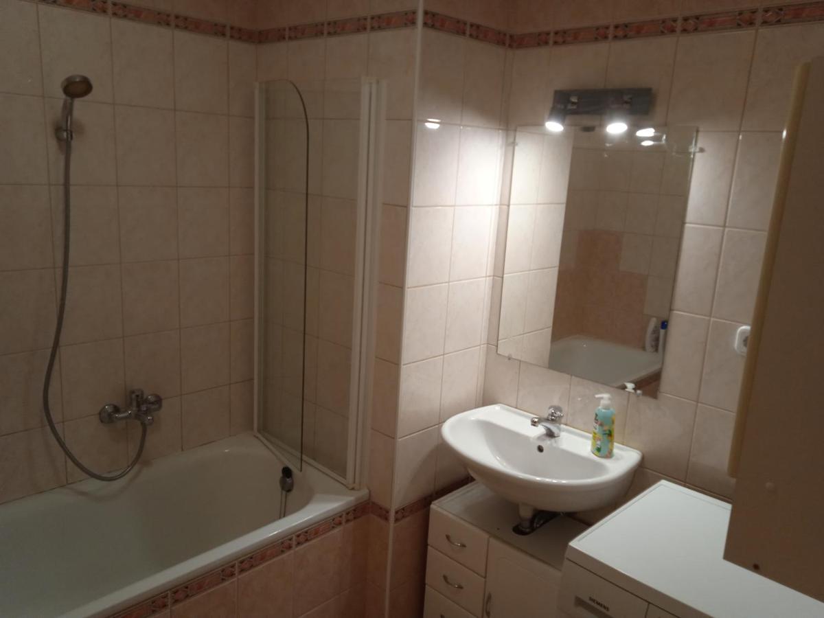Family Apartment-Csaladias Hangulat ジュール エクステリア 写真