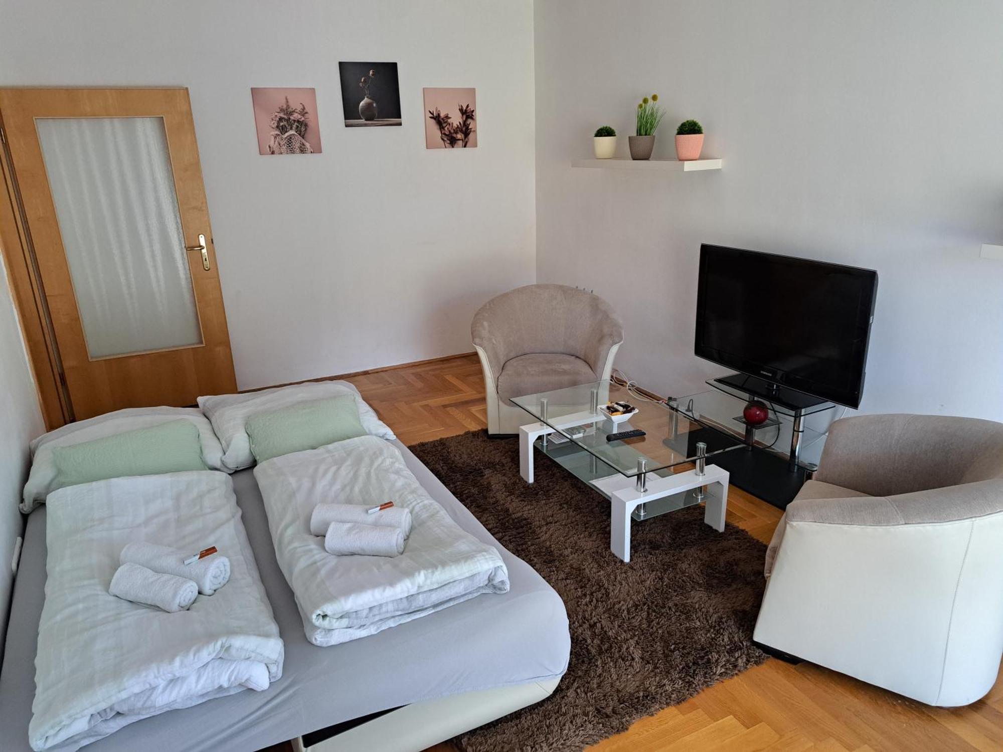 Family Apartment-Csaladias Hangulat ジュール エクステリア 写真